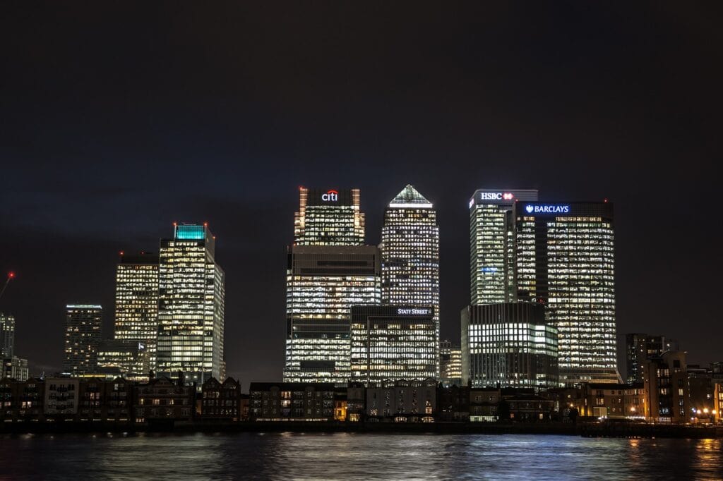 facilities management services for companies in london